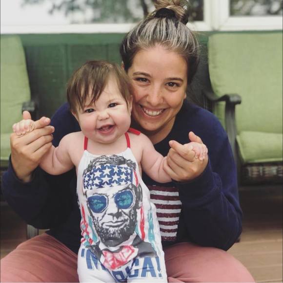 Meet your Posher, Lauren - Picture 1 of 1